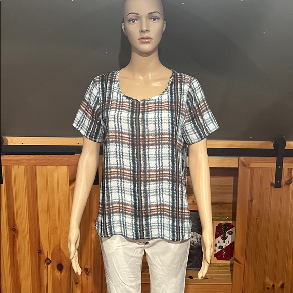 Maeve Multicolor Plaid Short Sleeve Blouse with Open Back - Picture 6 of 8